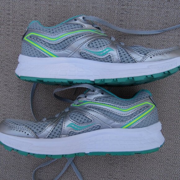 SAUCONY WOMENS SIZE 6 RUNNING SHOES - Picture 2 of 12
